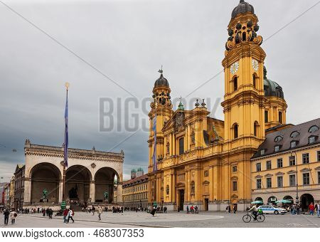 Munich, Germany - July 4, 2011 : Odeonsplatz, Large Public Square Lined By Ornate Buildings.