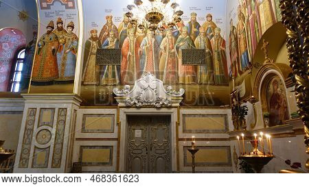 Kiev. Ukraine. May 16, 2019 North Side Of The Narthex Of The Assumption Cathedral Of The Kiev-pecher