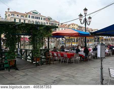 May 20, 2017 - Venice, Italy: People Having Lunch At Eatery Place 