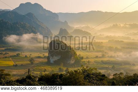 Sunrise With Fog At Phu Langka In Northern Thailand, Mountain View Of Phu Langka National Park