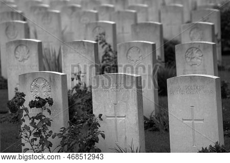 Yper, Belgium - August 7, 2021. Detail Of The War Monuments At Tyne Cot Cemetery. Tyne Cot Is The La
