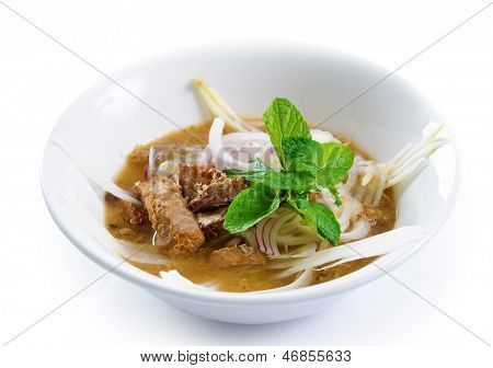 Assam eller asam laksa är en sur, fisk soppa. Läckra traditionella Malaysiska skålen, Malaysiska mat, A