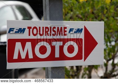 Bordeaux , Aquitaine France - 01 07 2023 : Federation Francaise De Motocyclisme Ffm Logo Brand And T