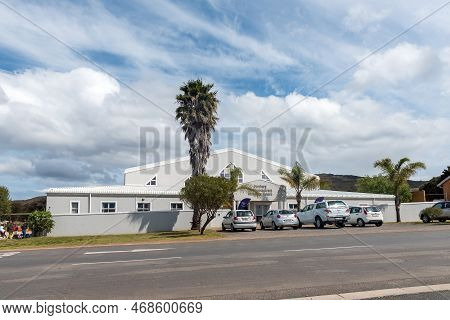 Bredasdorp, South Africa - Sep 23, 2022: A Street Scene, With The Overberg Christian Centre And Sout