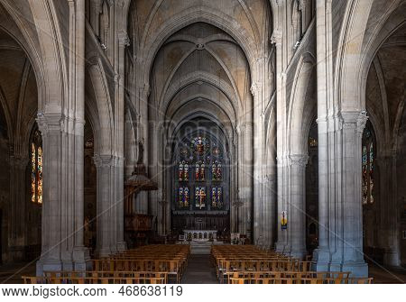 Nimes, Occitanie, France, 12 31 2022 - Neo Gothical Interior Design Of The Saint Baudilus Church