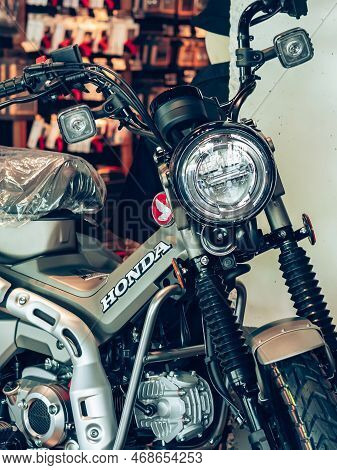 Nakhon Pathom,thailand-january 7, 2023 : View Of Honda Super Cub C 125 Motorcycle Classic 125Cc. Col