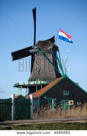 Hölländische Windmühlen bei der Zaanse schans