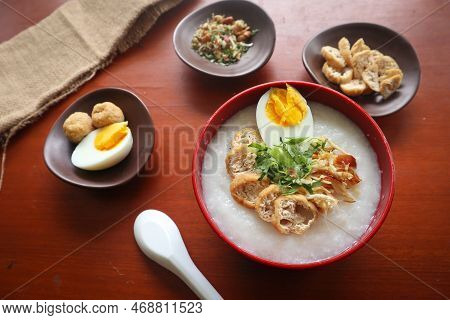 Congee Porridge With Chicken Slice, Tofu, Egg. Congee Porridge From Hong Kong. Chinese Food