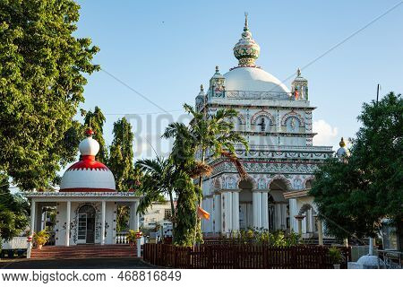 Maheswarnath Shiv Mandir Hindu Temple, Triolet, Mauritius