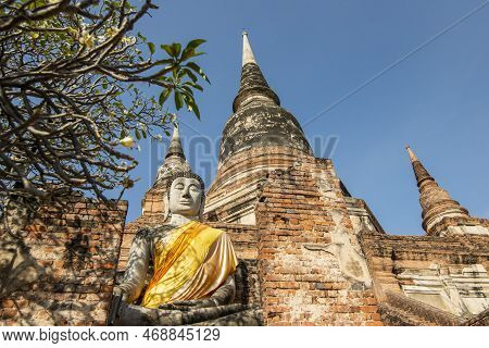 Thailand Ayutthaya Wat Yai Chai Mongkon