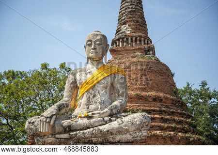 Thailand Ayutthaya Wat Worachettharam