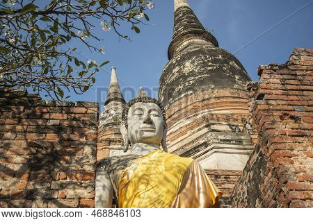 Thailand Ayutthaya Wat Yai Chai Mongkon