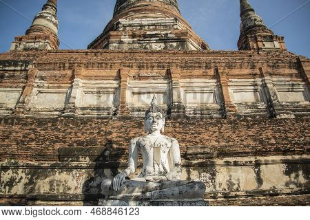 Thailand Ayutthaya Wat Yai Chai Mongkon