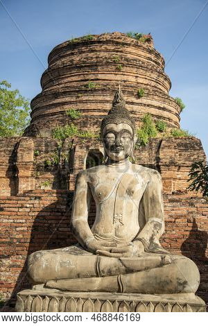 Thailand Ayutthaya Wat Yai Chai Mongkon
