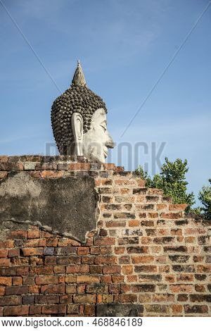 Thailand Ayutthaya Wat Yai Chai Mongkon