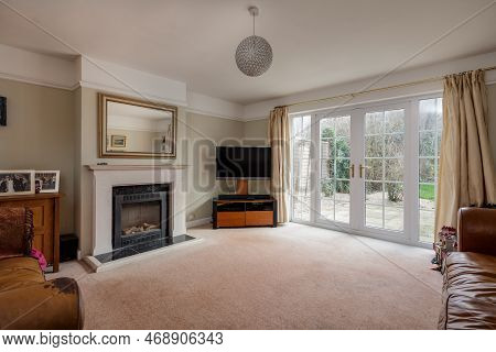 Great Shelford, Cambridgeshire - Jan 2 2019: Furnished Living Room With Upvc Pato Doors, Windows, Le