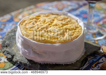 Tasting Of Local Portuguese Matured Cheese Queijo Serpa,  Setubal Area, Portugal