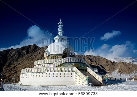Shanti Stupa