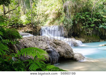 Tad Kwang Sri Waterfall , Luang Prabang Province, Loa.