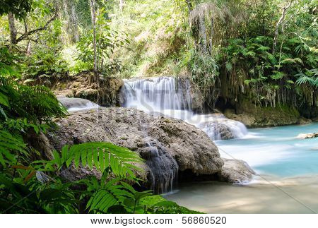 Tad Kwang Sri Waterfall , Luang Prabang Province, Loa.