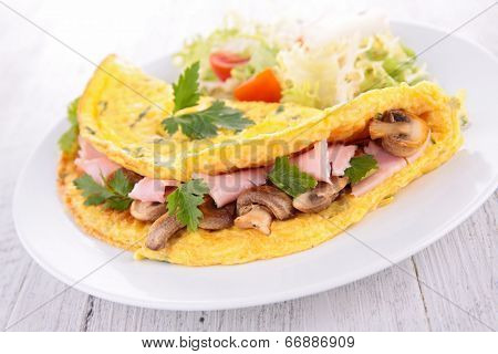 omelet with mushroom and ham