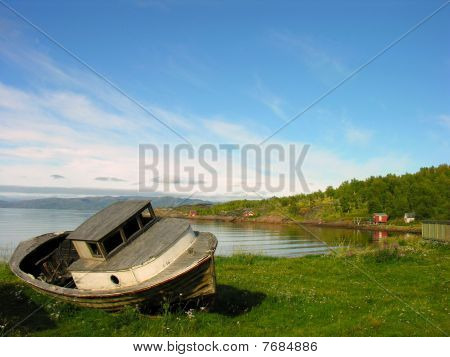 Grundstødning båd i Lofoten