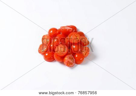 heap of halved cherry tomatoes