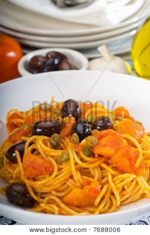 Jak usmażyć krewetki makaron spaghetti