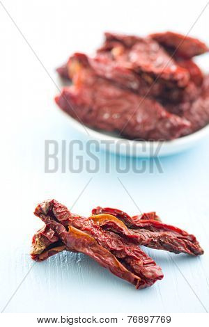 sun dried tomatoes on kitchen table