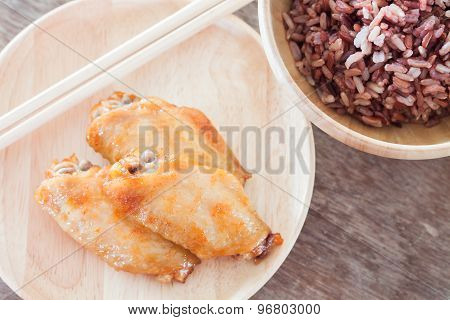 Grilled Chicken Wings With Multi Grains Berry Rice