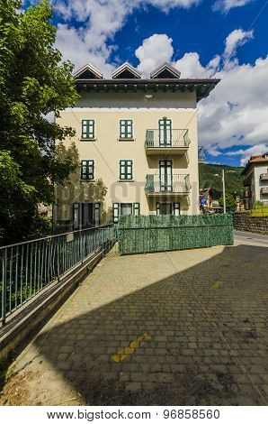 Italian Alpine urban commune of Ponte di Legno