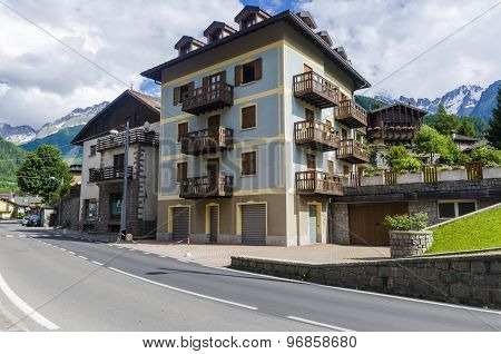 Italian Alpine urban commune of Ponte di Legno