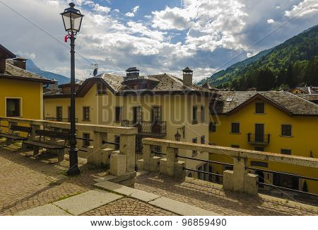 Italian Alpine urban commune of Ponte di Legno