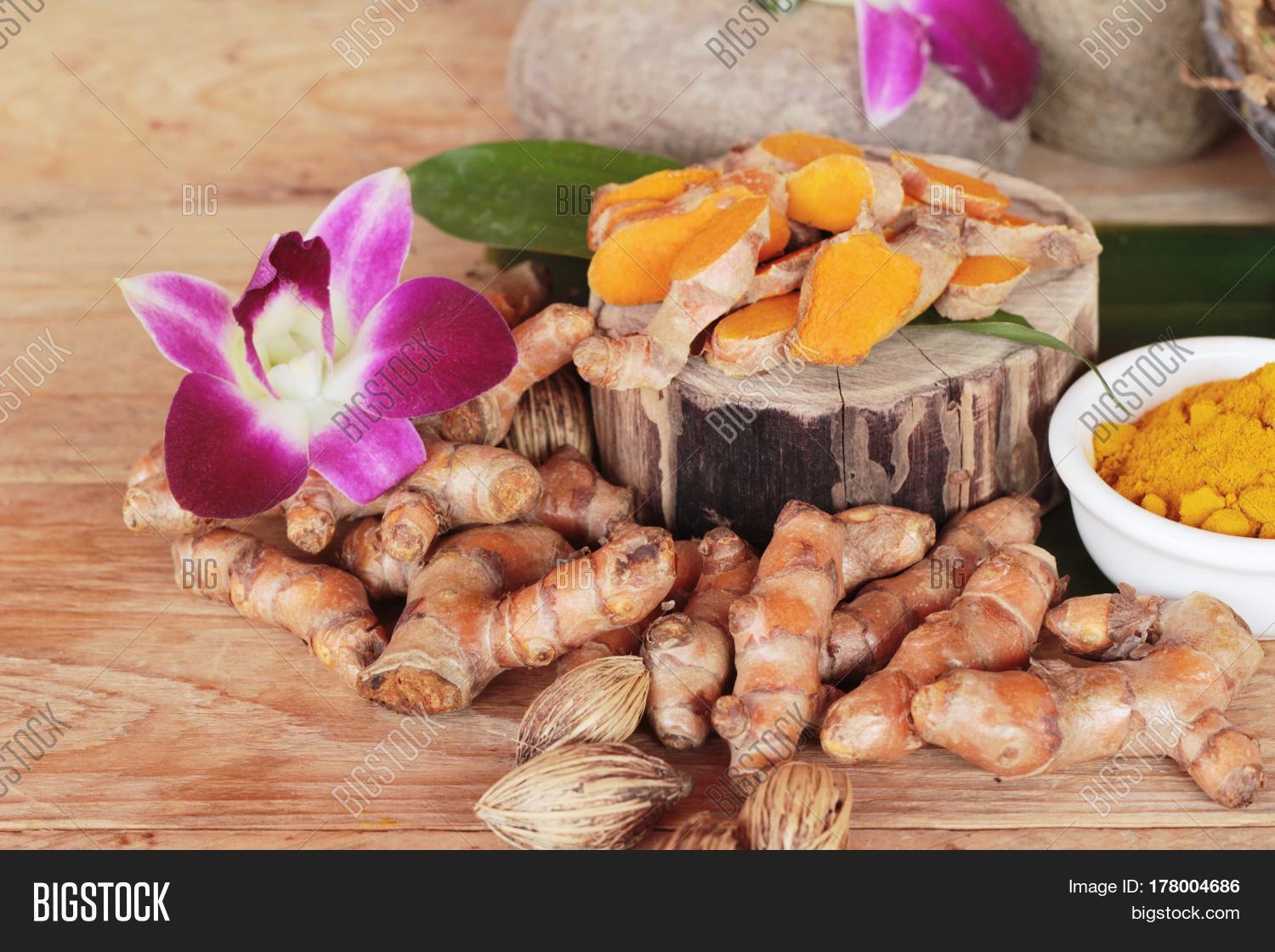 Turmeric Root Turmeric Image & Photo (Free Trial) Bigstock