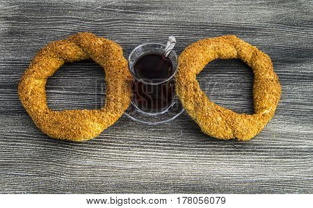 Turkish bagel, sesame bagel, crispy bagel, turkey bagels, bagels in various concepts, tea and pretzels pictures