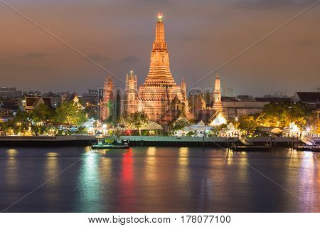 Arun temple watefront with reflection at night Thailand Landmark