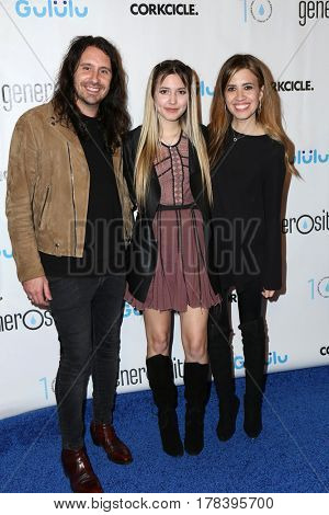LOS ANGELES - MAR 21:  Ryan Edgar, Guest, Nikki Edgar at the Generosity.org Fundraiser For World Water Day at the Montage Hotel on March 21, 2017 in Beverly Hills, CA