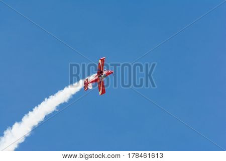 Rob Harrison The Tumbling Bear Is Flying An A Zlin 142