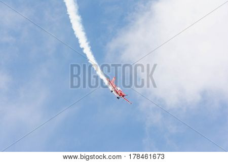Rob Harrison The Tumbling Bear Is Flying An A Zlin 142