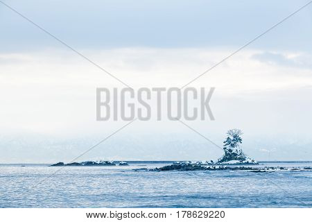 Amaharashi coast and Tateyama mountains range in the beautiful morning sun