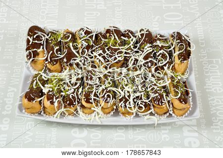 Prepared for special occasions, delicious and beautiful cake
