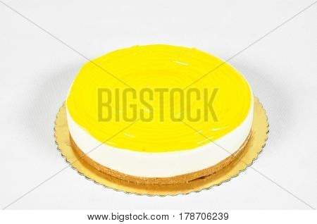 Prepared for special occasions, delicious and beautiful lemon cake