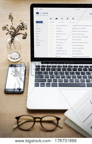 Email inbox message list online interface