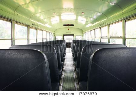 Intérieur d'un bus de la vieille école