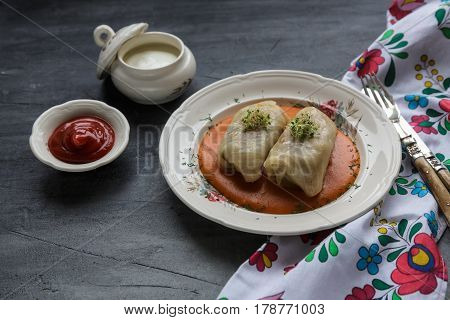 kelem dolmasi - Stuffed cabbage leaves. Cabbage dolma.