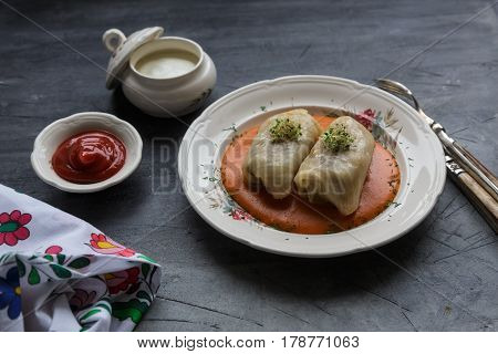 kelem dolmasi - Stuffed cabbage leaves. Cabbage dolma.
