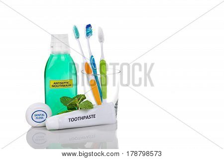 Oral Care Essential Products Tapered Toothbrush, Toothpaste, Mouthwash, Dental Floss
