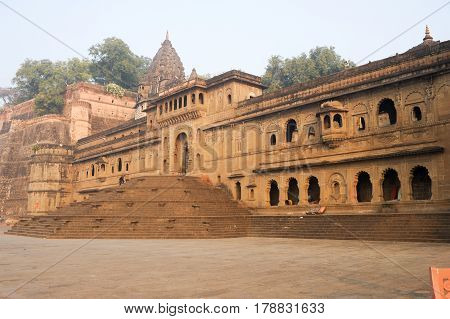 People Walking In Front Of Maheshwar Palace On India
