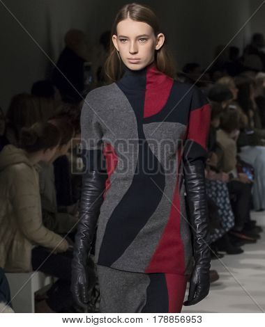 Victoria Beckham - Fall 2017 Collection