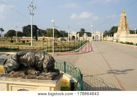 Sri Bhuvaneshwari Temple Close To Mysore Palace